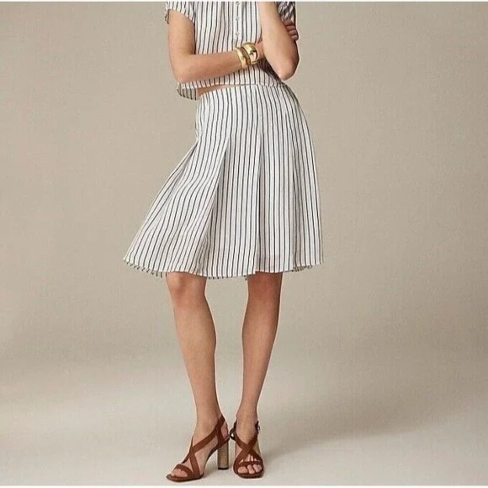 J. Crew Pleated Skirt Striped Crepe De Chine White Blue Size 2 NWT